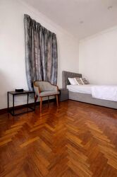 Flora Road (D17), Terrace #556216541
